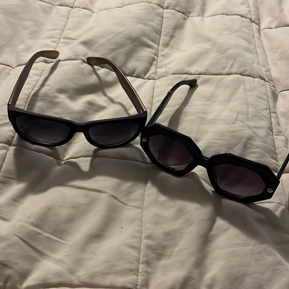 Lot of 2 pair of Betsy Johnson sunglasses